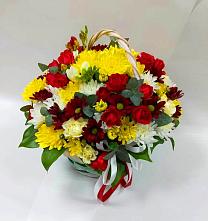 Цветочная композиция из Хризантемы и Розы в корзине в Кубанской