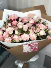 Букет цветов из:  Розы в Кубанской
